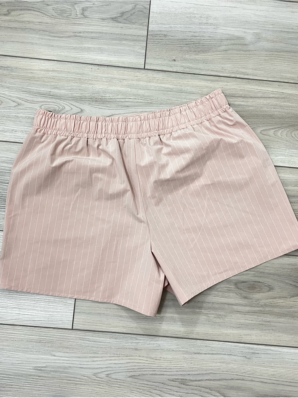 ALO Yoga Pinstripe Daylight Boxer Shorts - Picture 2 of 3